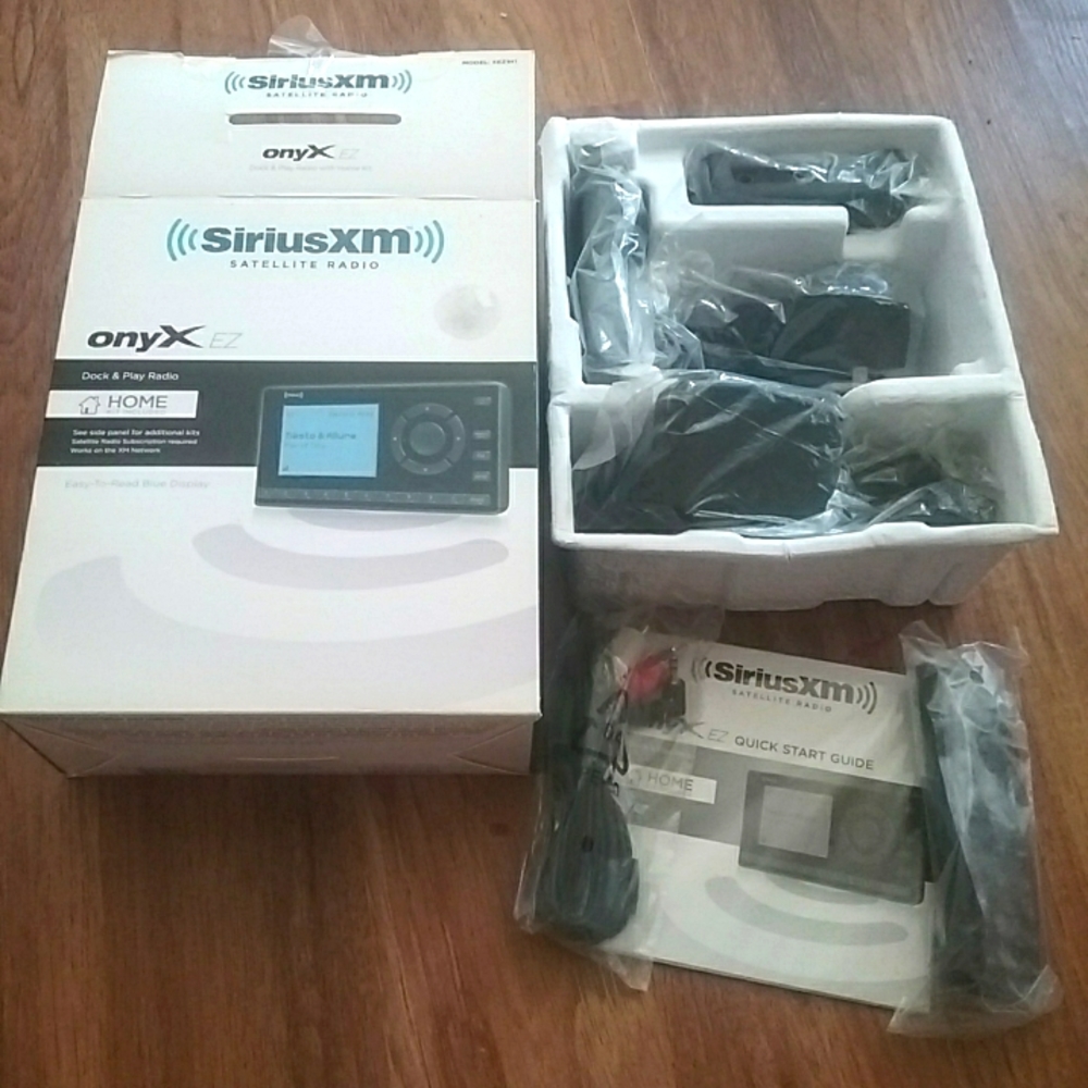 SiriusXM Satellite Radio Home Kit Brand New